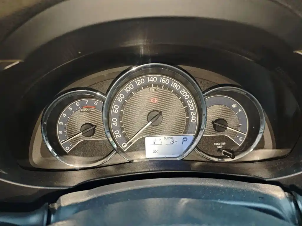 Toyota Corolla — миниатюра 4