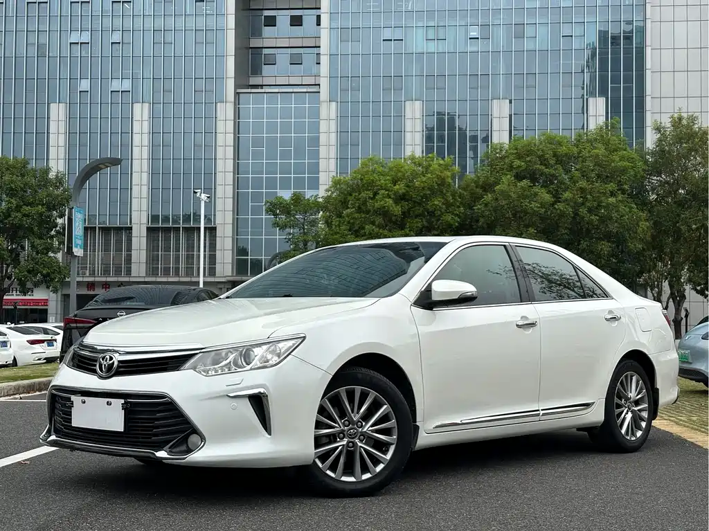 Toyota Camry 2017