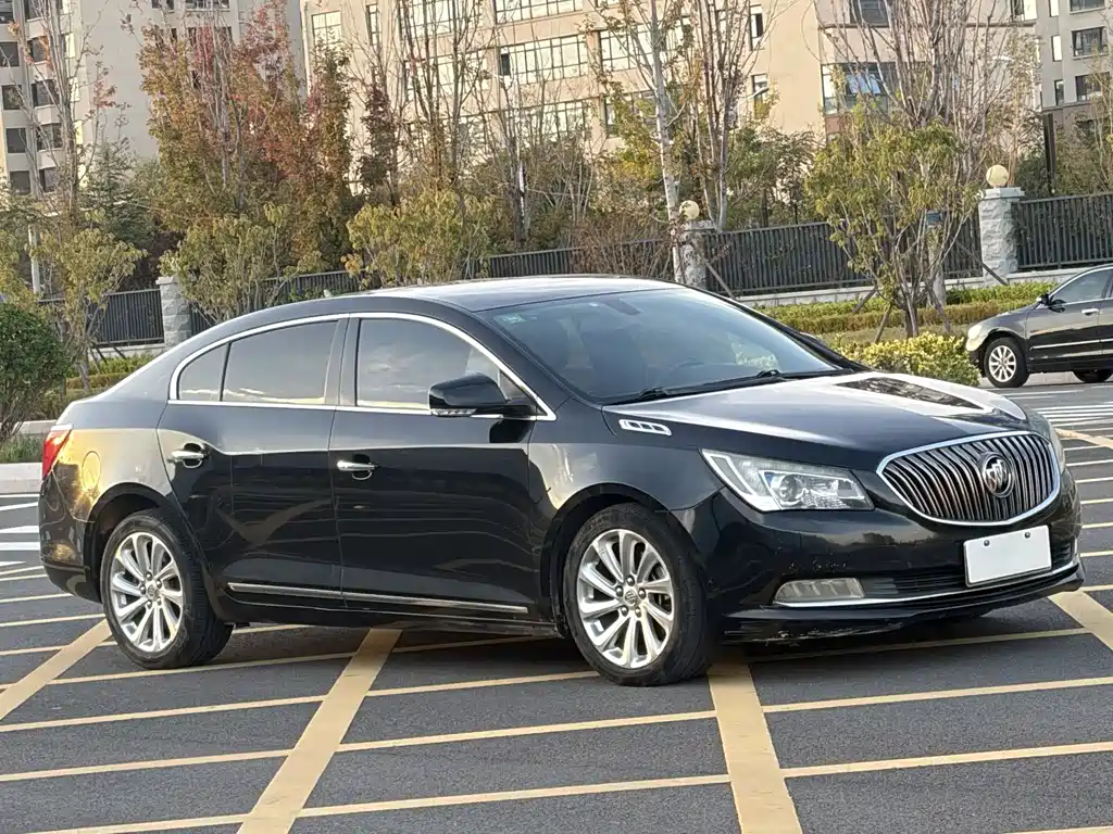 Buick LaCrosse — миниатюра 4