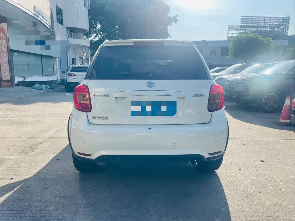Suzuki SX4 — миниатюра 8
