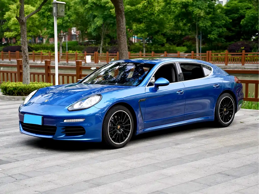 Купить Porsche Panamera