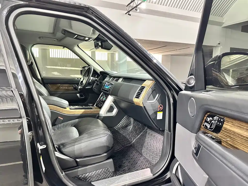 Land Rover Range Rover — миниатюра 11
