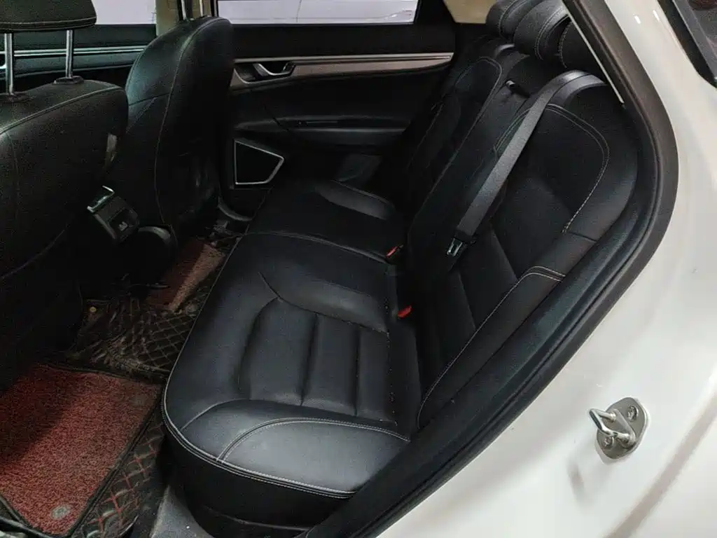 Geely Emgrand GS — миниатюра 17