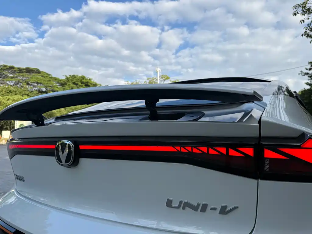 Changan UNI-V — миниатюра 17
