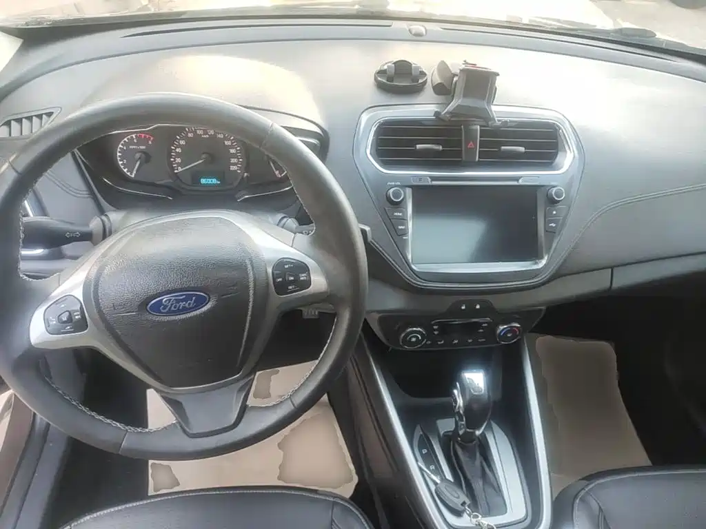 Ford Escort — миниатюра 10