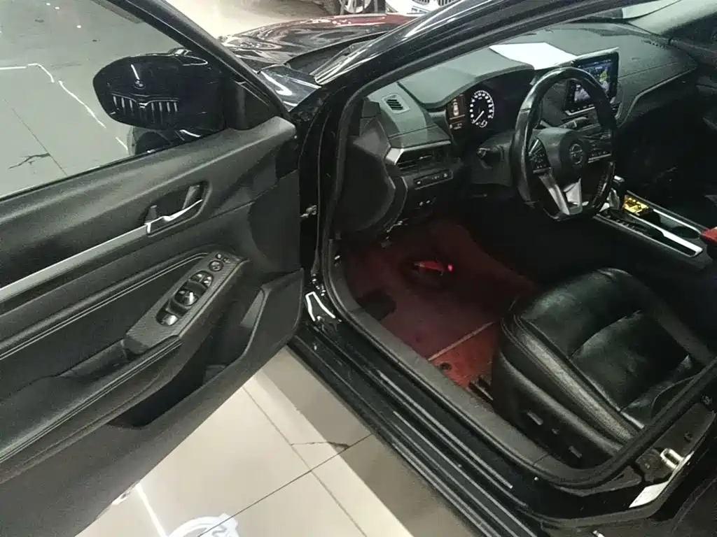Nissan Teana — миниатюра 16
