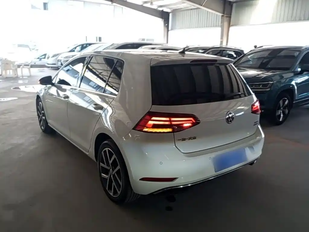 Volkswagen Golf — миниатюра 5