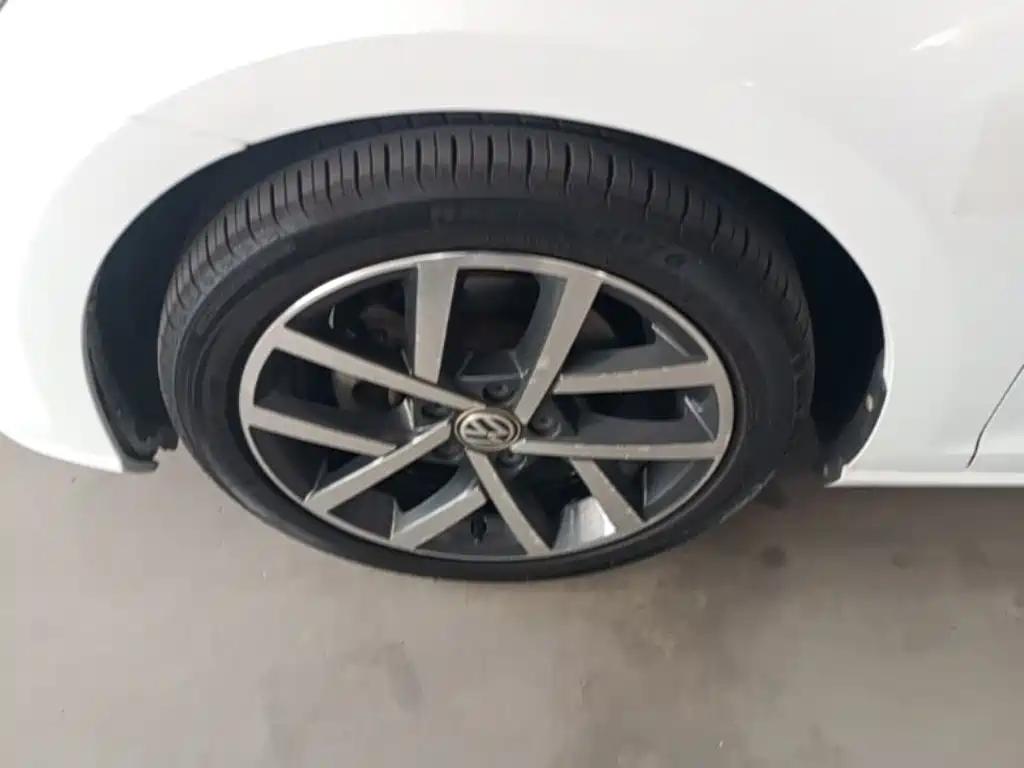 Volkswagen Golf — миниатюра 23