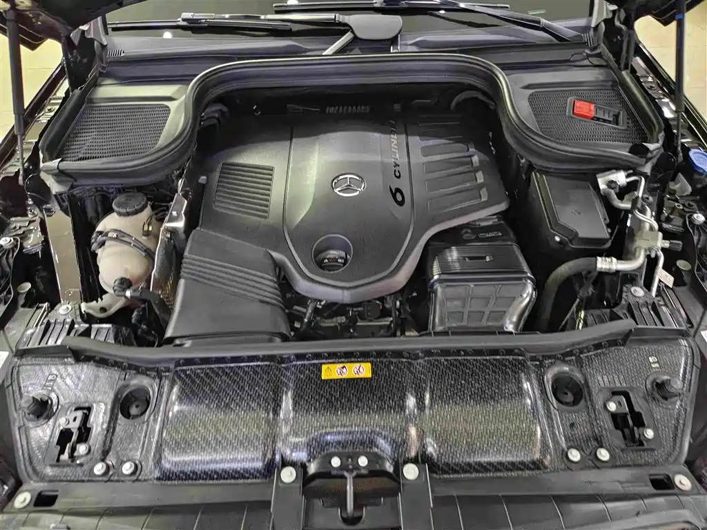 Mercedes-Benz GLE (Import) — миниатюра 12