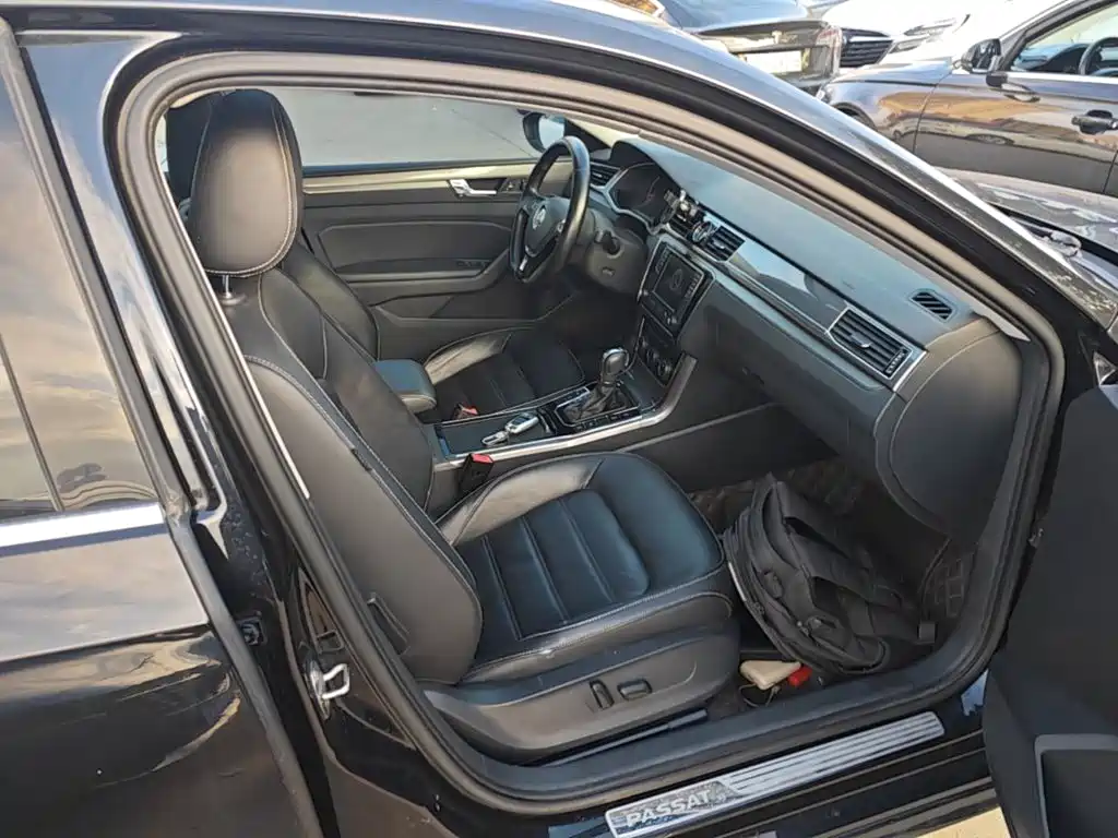 Volkswagen Passat — миниатюра 25