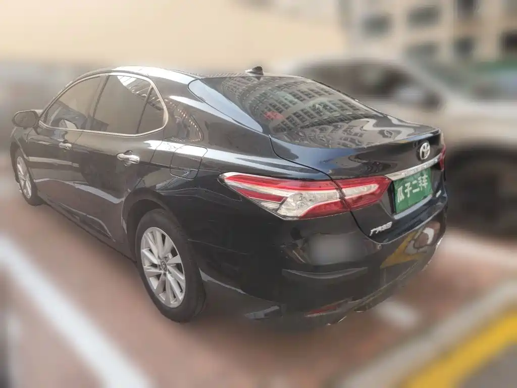 Toyota Camry — миниатюра 25