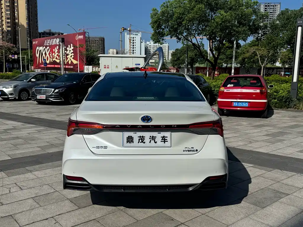 Toyota Avalon — миниатюра 4