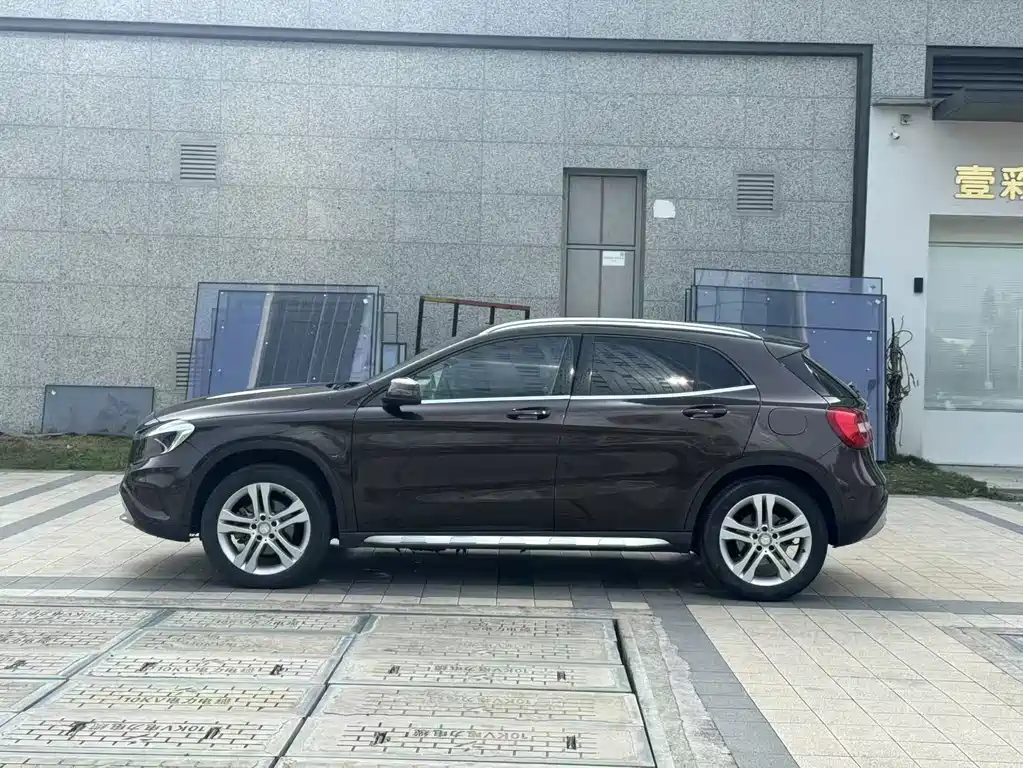 Mercedes-Benz GLA — миниатюра 3