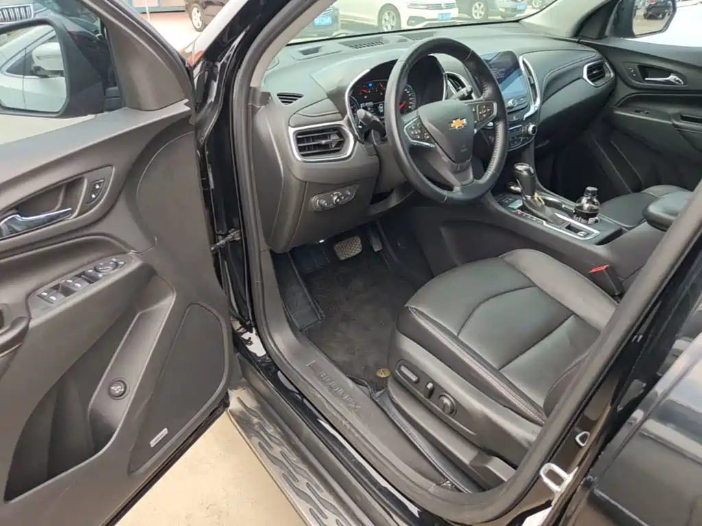 Chevrolet Equinox — миниатюра 16