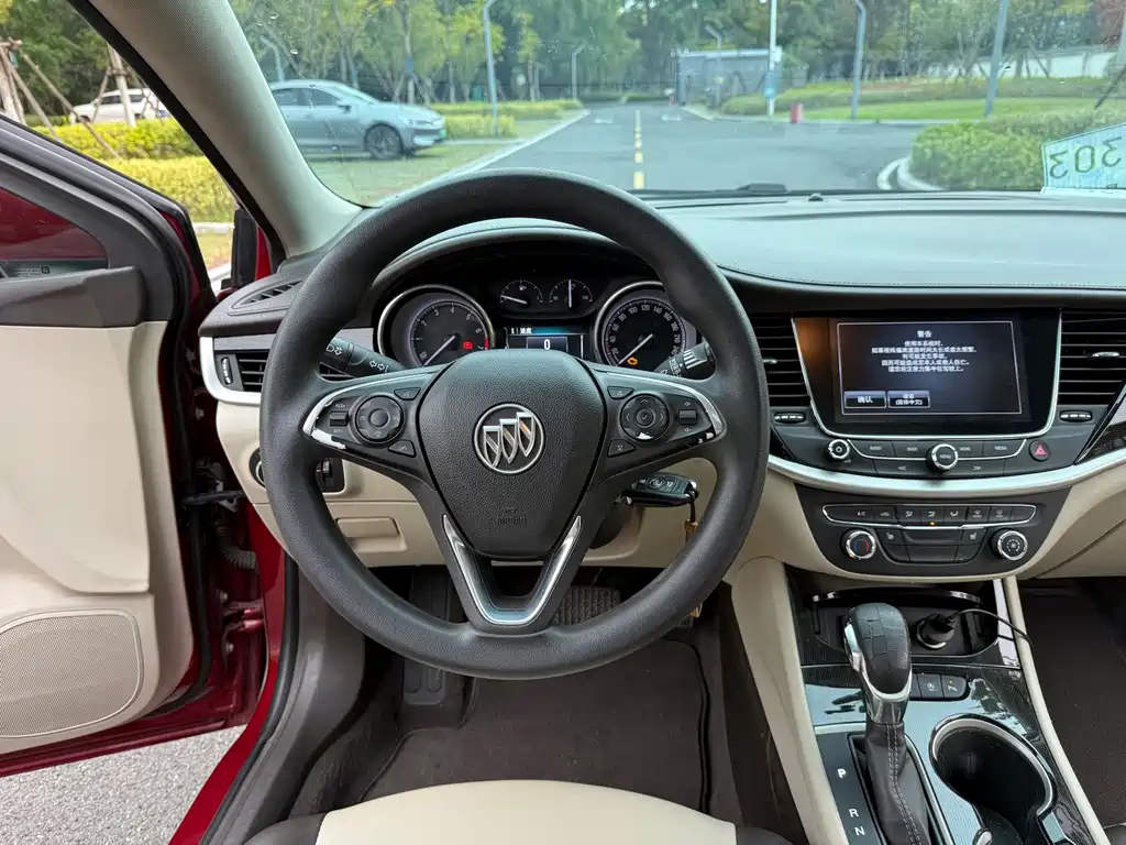 Buick Verano — миниатюра 11