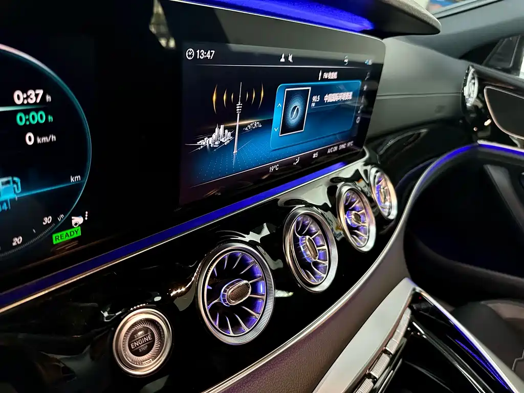Mercedes-Benz AMG GT — миниатюра 24