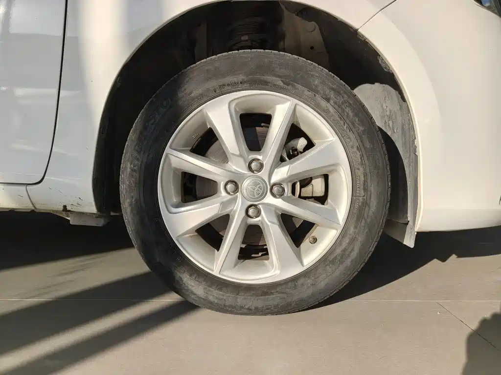Toyota Yaris L — миниатюра 14