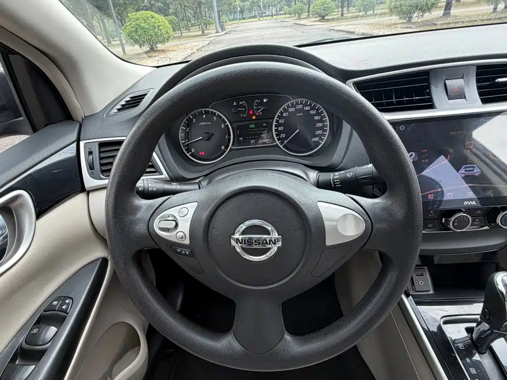 Nissan Sylphy — миниатюра 10