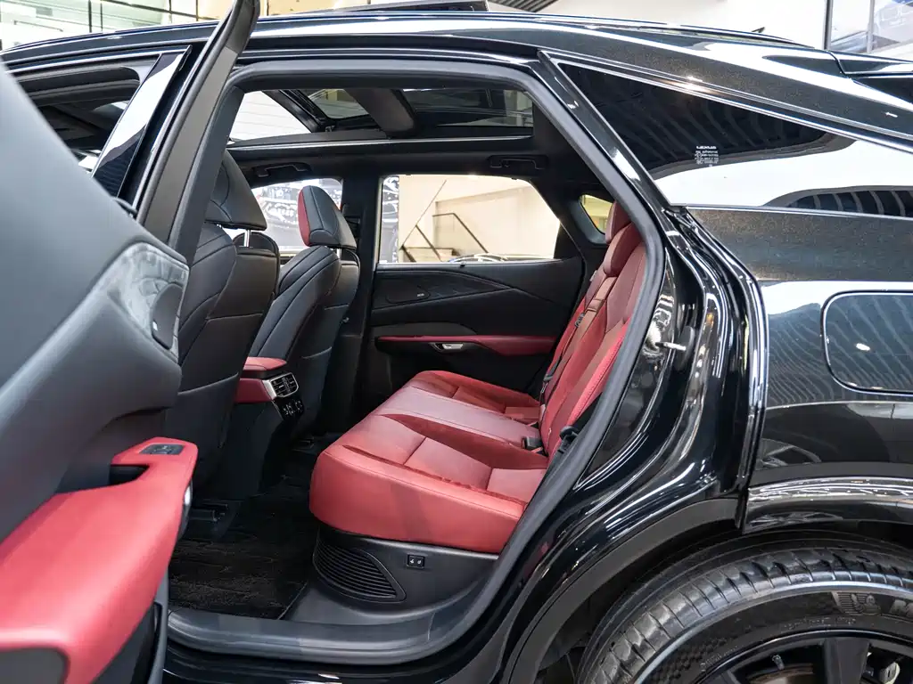 Lexus RX — миниатюра 10