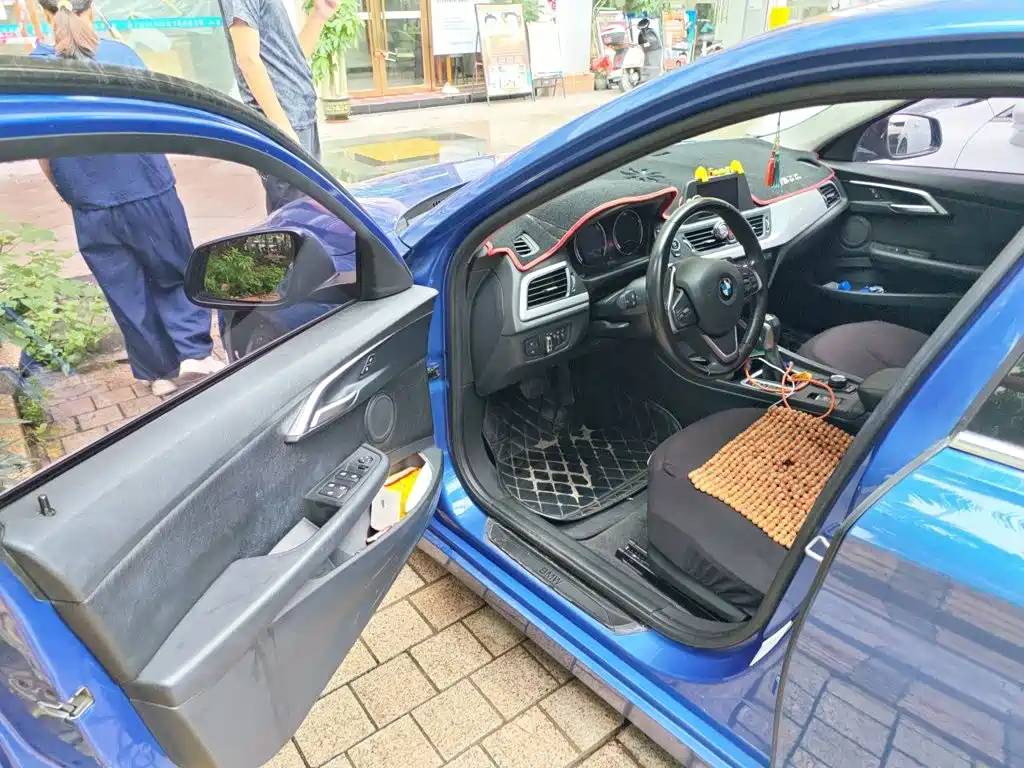 BMW 1 Series — миниатюра 17