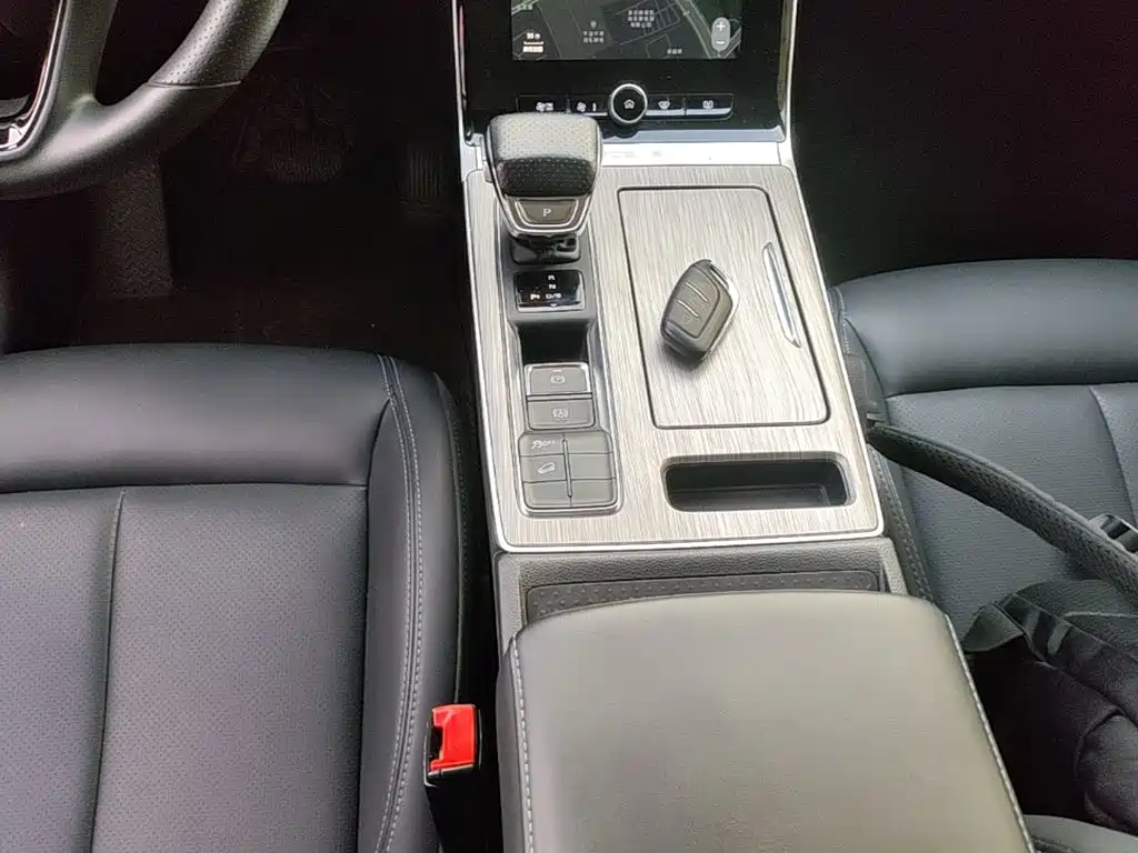Roewe RX5 — миниатюра 14