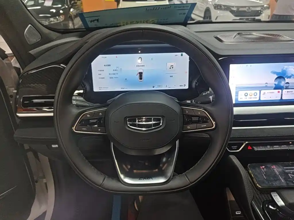 Geely Xingyue L — миниатюра 11