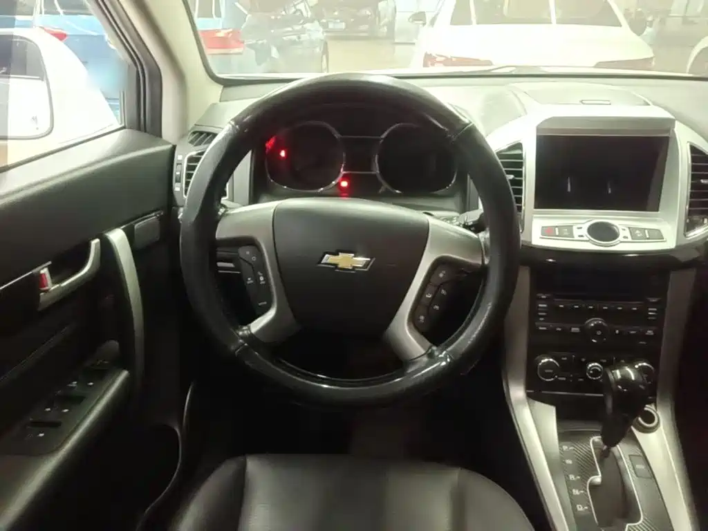 Chevrolet Captiva — миниатюра 11