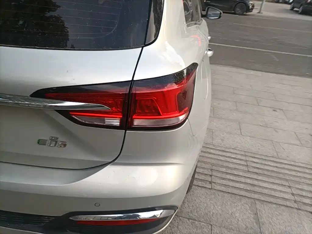 Roewe Ei5 — миниатюра 8
