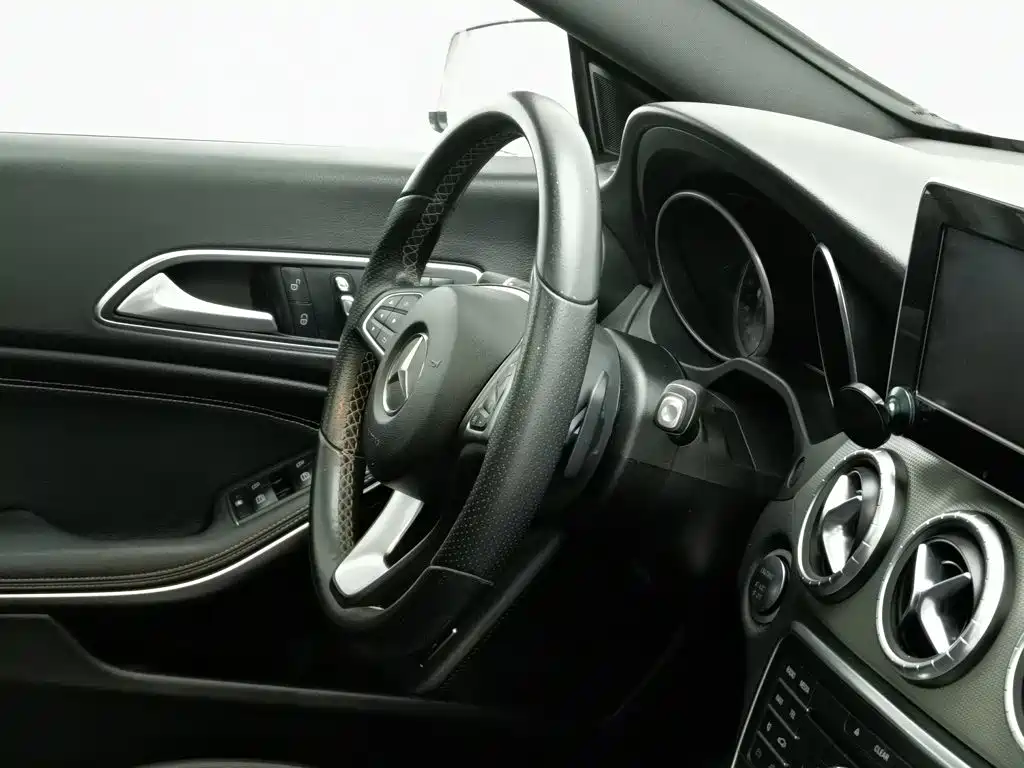 Mercedes-Benz CLA (Import) — миниатюра 22