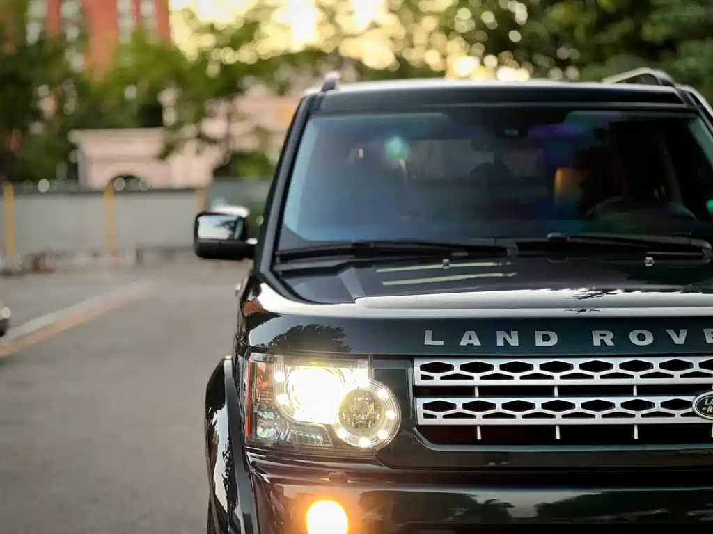 Land Rover Discovery — миниатюра 32
