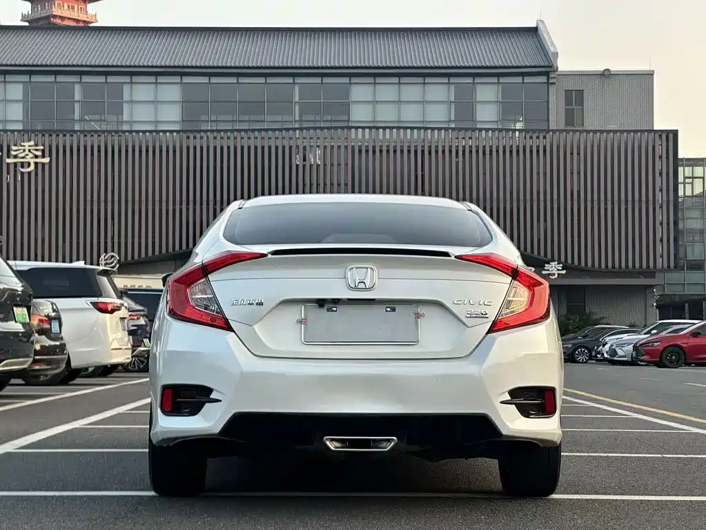 Honda Civic — миниатюра 15