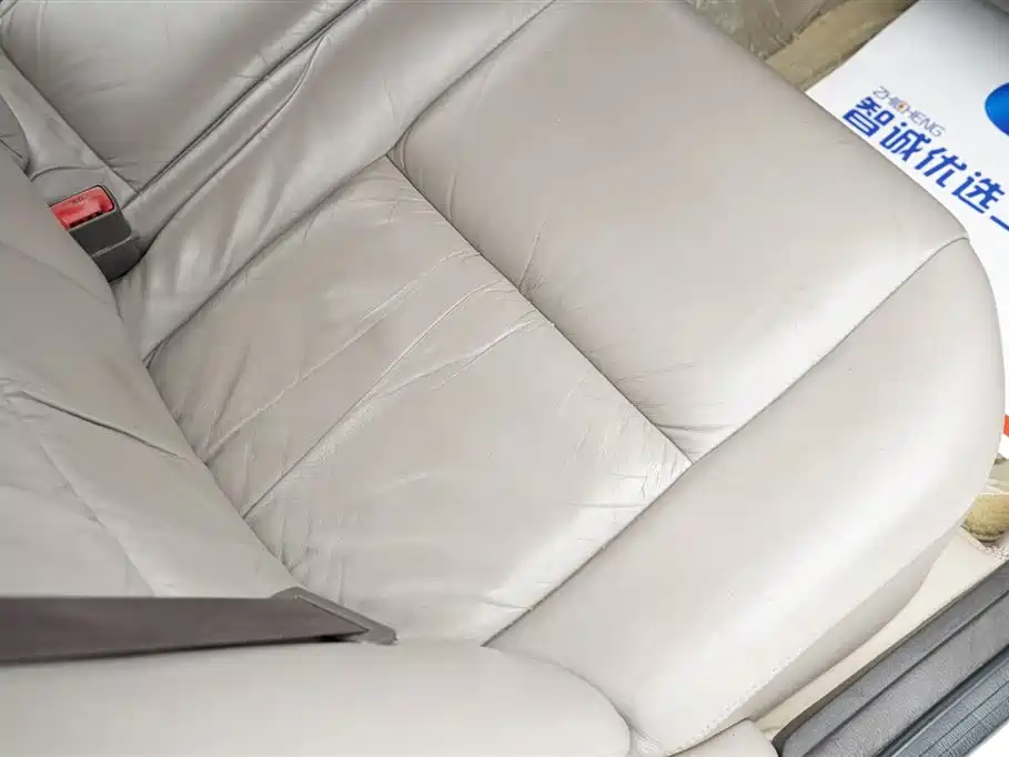 Toyota Crown (Import) — миниатюра 27