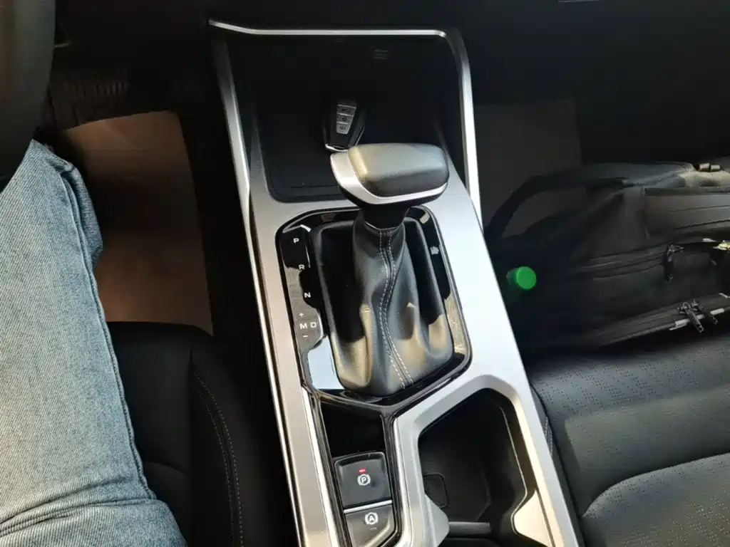 Geely Emgrand — миниатюра 14
