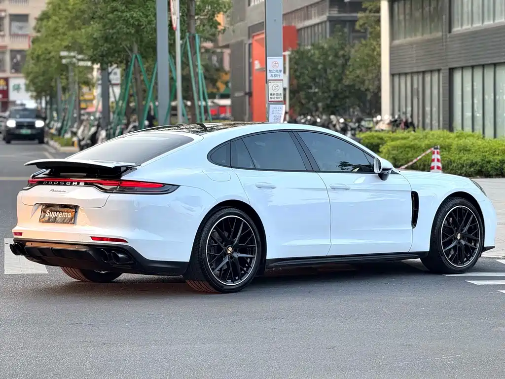 Porsche Panamera — миниатюра 10