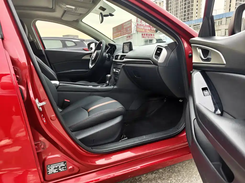 Mazda 3 Axela — миниатюра 11