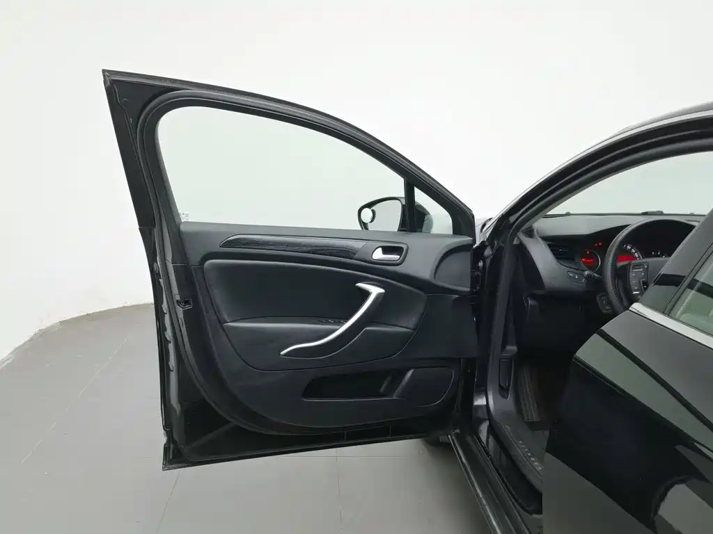 Citroen C5 — миниатюра 8