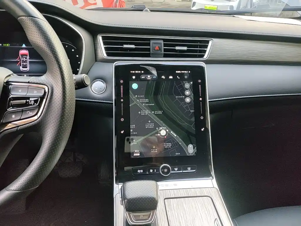 Roewe RX5 — миниатюра 13