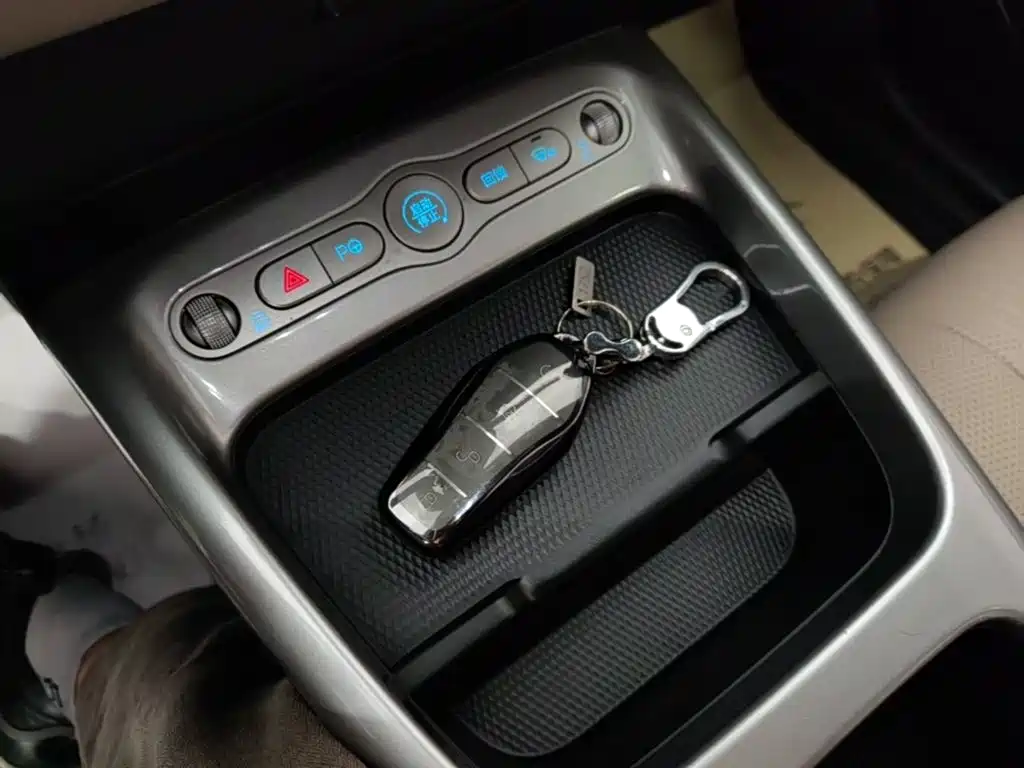 BYD Dolphin — миниатюра 9