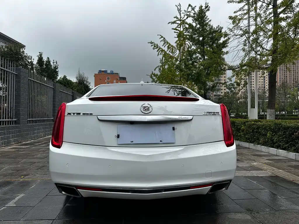 Cadillac XTS 2014 28T Comfort