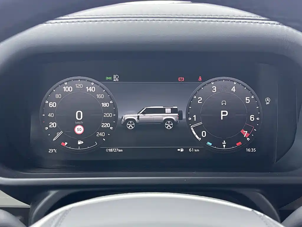 Land Rover Defender — миниатюра 8