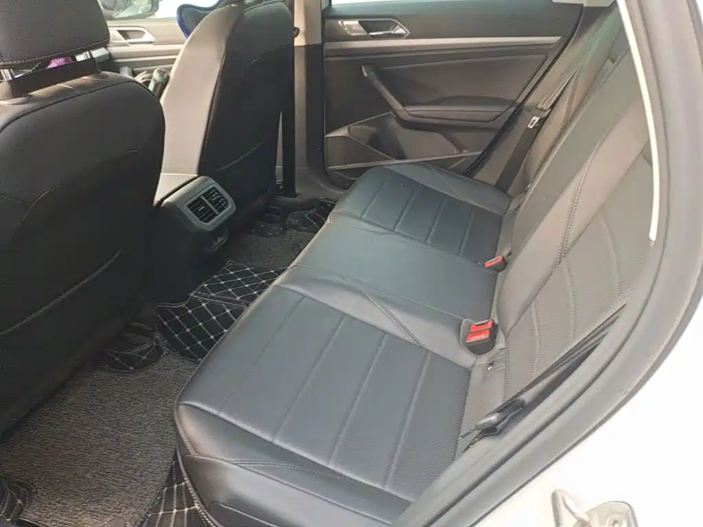Volkswagen Lavida — миниатюра 17