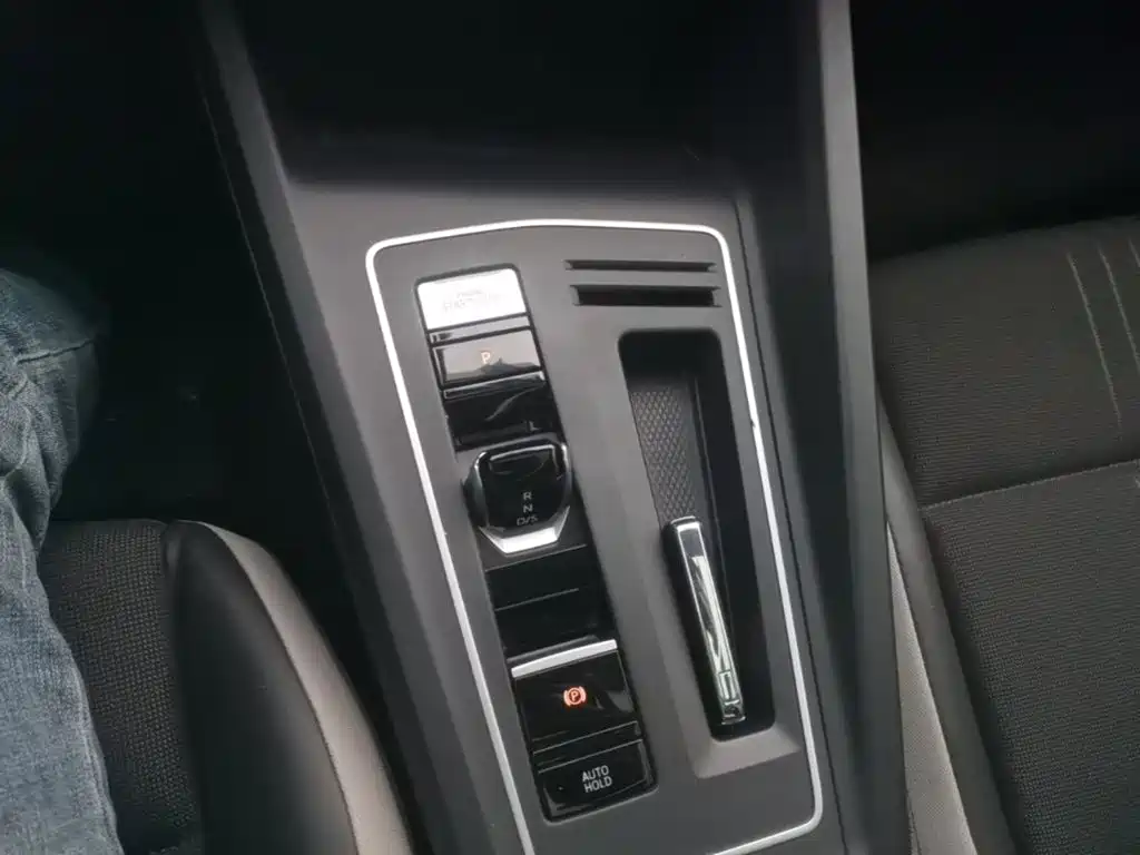 Volkswagen Golf — миниатюра 14