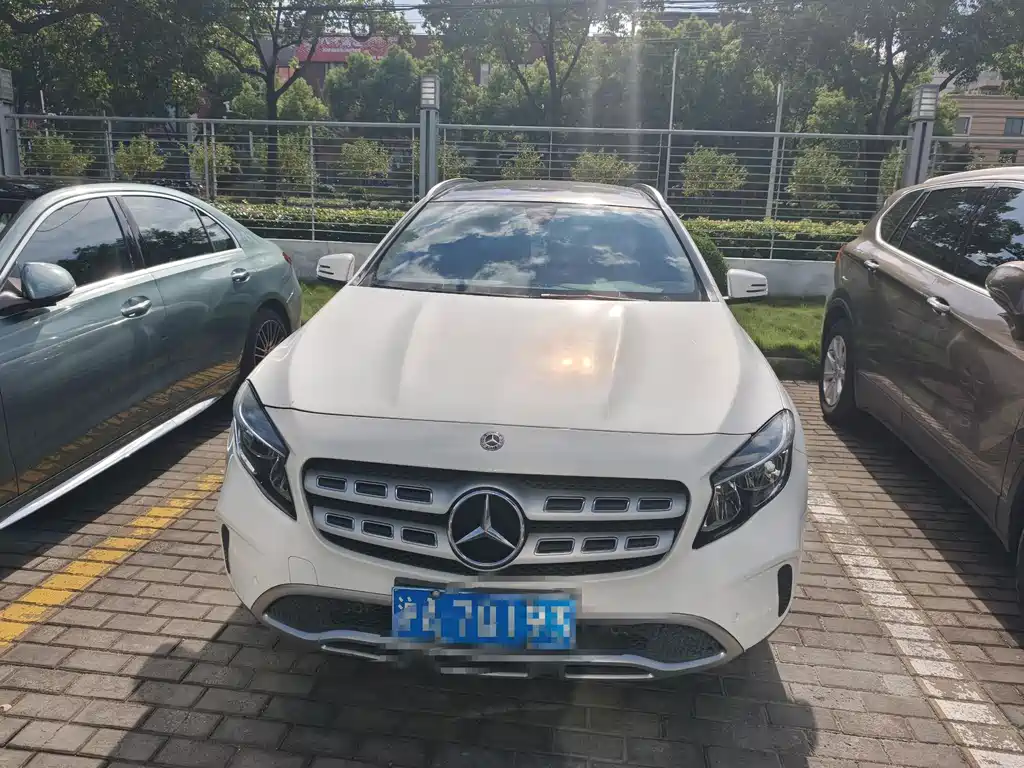 Mercedes-Benz GLA — миниатюра 2