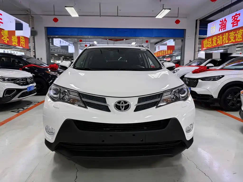 Toyota RAV4 — миниатюра 2