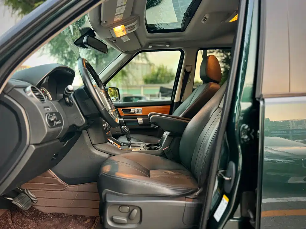 Land Rover Discovery — миниатюра 25