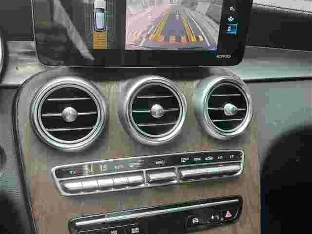 Mercedes-Benz GLC — миниатюра 8