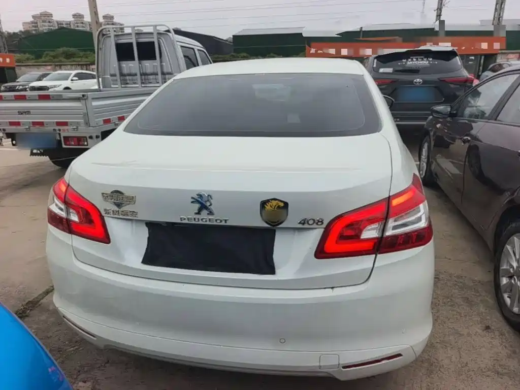 Peugeot 408 — миниатюра 6