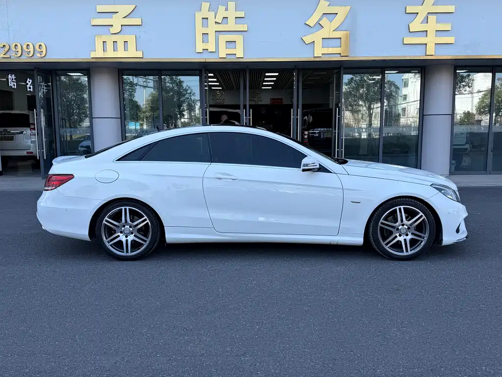 Mercedes-Benz E-Class (Import) E 200 Coupe Lively Edition, фото 4