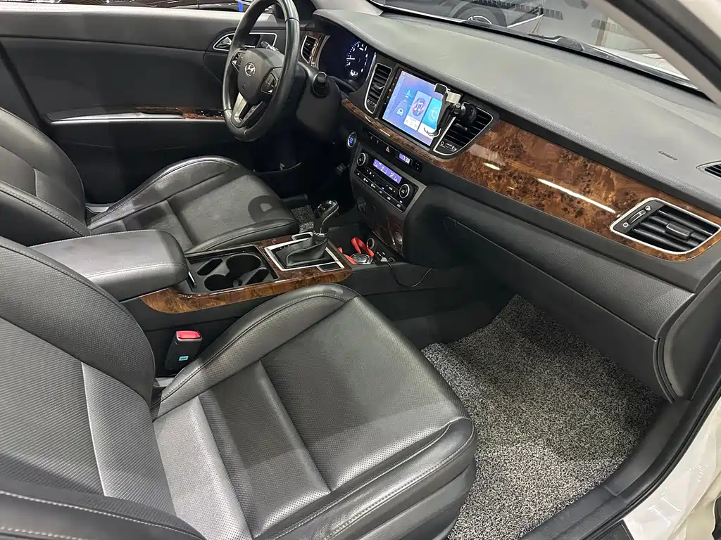 Hyundai Mistra — миниатюра 12