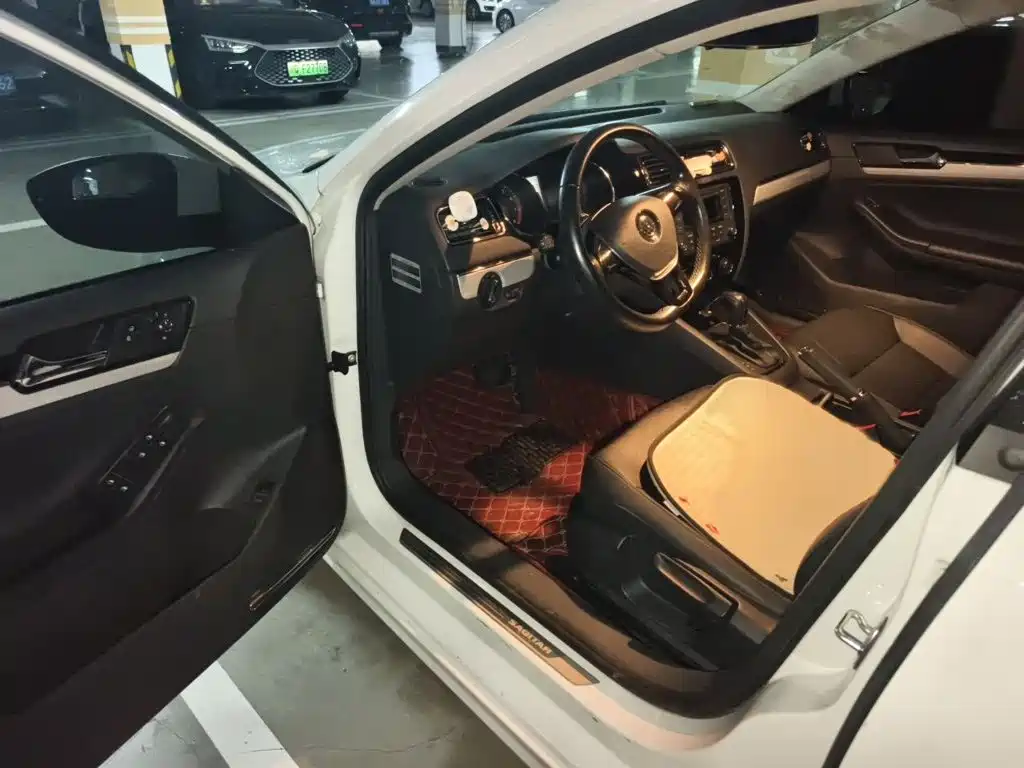 Volkswagen Sagitar — миниатюра 14